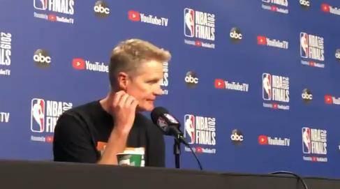 图片报：格雷茨卡的拜仁生涯可能将结束，拜仁寻找年轻替代者（图片报：格雷茨卡或将告别拜仁，俱乐部正物色更年轻接班人）