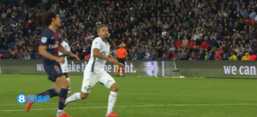 英超-B费双响姆贝莫破门芒特建功 曼联4-1狼队升至第六（英超：B费梅开二度，姆贝莫破门、芒特建功，曼联4-1狼队升至第六）