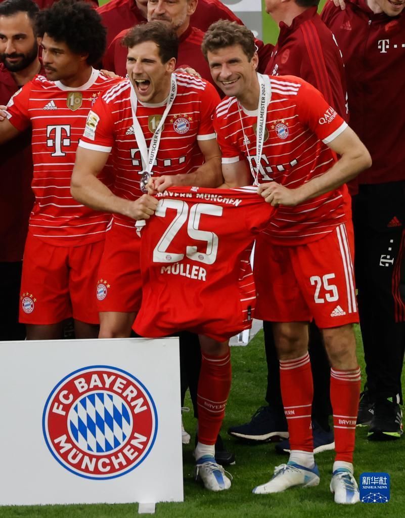 战勒阿弗尔大四喜！官方：格林伍德当选法甲10月最佳球员（对阵勒阿弗尔独中四元！官方宣布格林伍德荣膺法甲10月最佳球员）