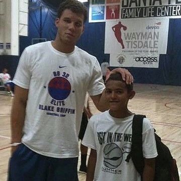 国家德比皇马2-1巴萨5分领跑 近6轮巴萨比皇马多拿9分反超4分（国家德比皇马2-1力克巴萨一度5分领跑，近6轮巴萨净胜9分已反超4分）